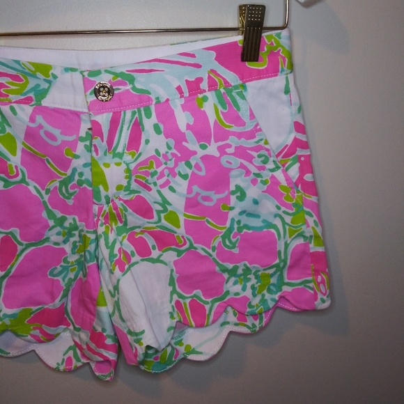 Lilly Pulitzer What The Cluck Barbiecore Buttercup Shorts - Picture 4 of 12